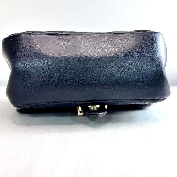 TOPSHOP Quilted Black Crossbody Bag with Gold Chain Strap - Picture 8 of 9